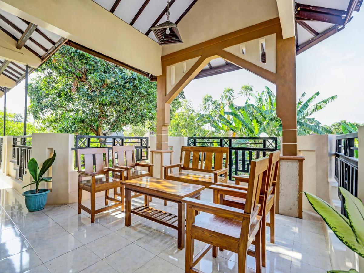 Oyo 91261 Cita Suraya Homestay Banyuwangi  Exterior foto